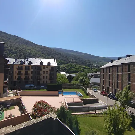 Pirineus Appartement *